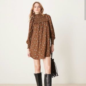 Brown vintage floral mini dress. I have two in the package.! Brand new!!!